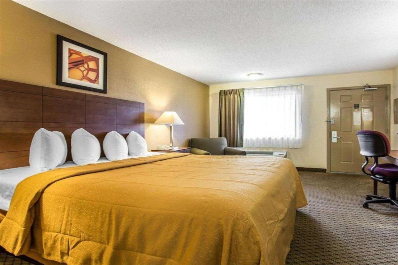 Quality Inn & Suites Morrow Atlanta South Екстер'єр фото