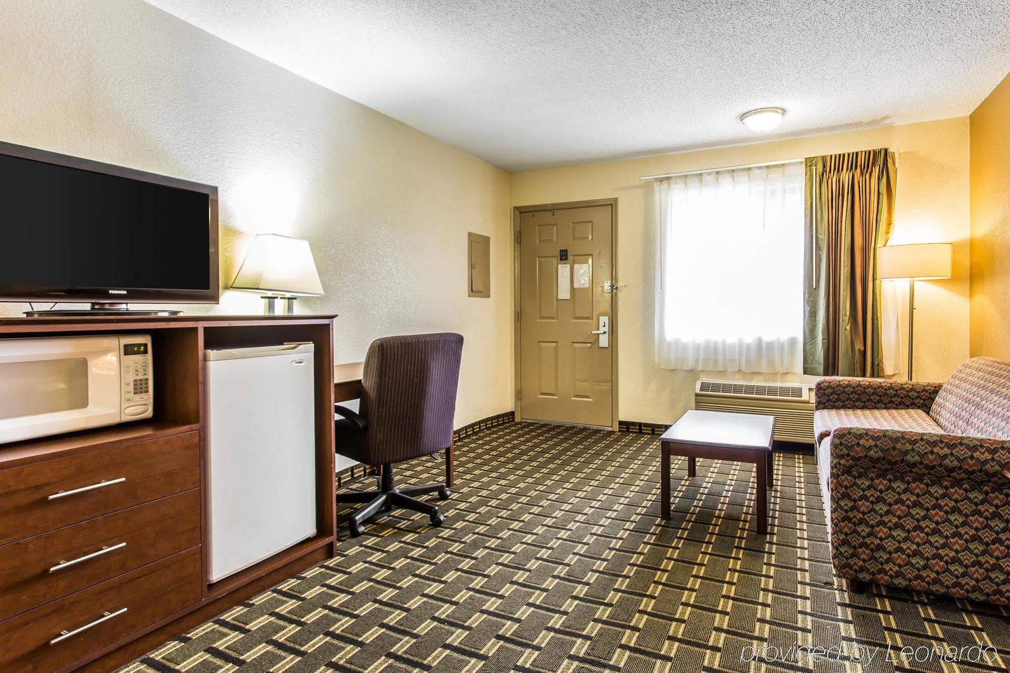 Quality Inn & Suites Morrow Atlanta South Екстер'єр фото