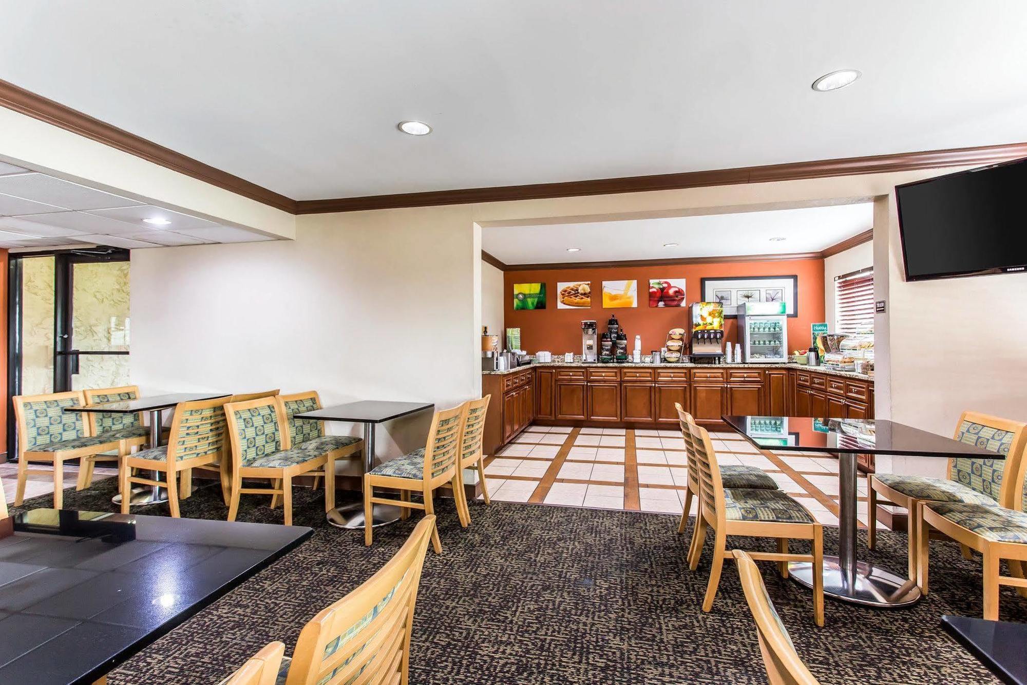 Quality Inn & Suites Morrow Atlanta South Екстер'єр фото