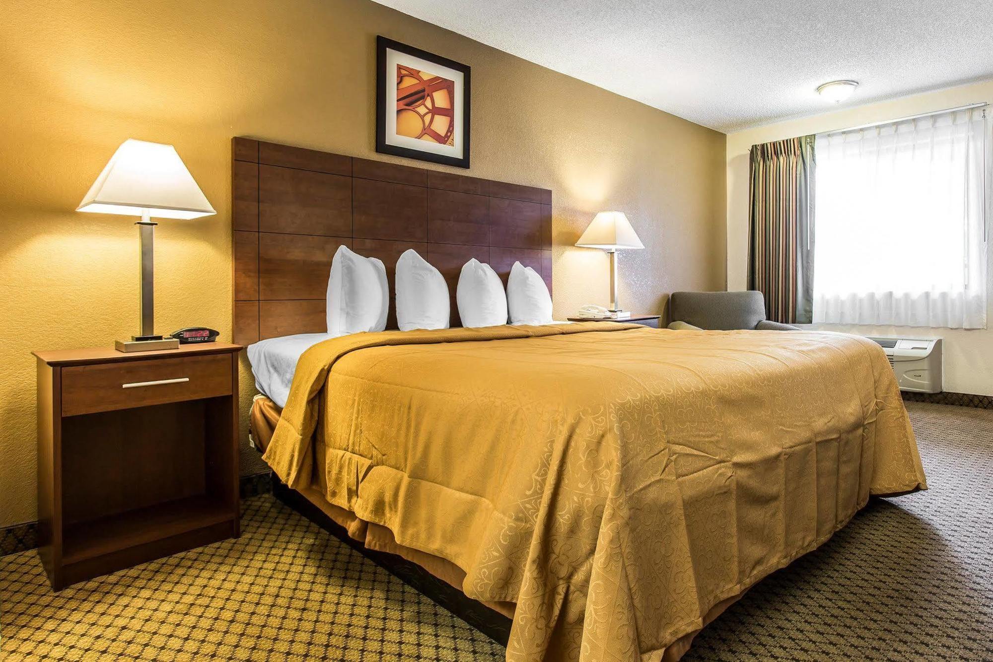 Quality Inn & Suites Morrow Atlanta South Екстер'єр фото